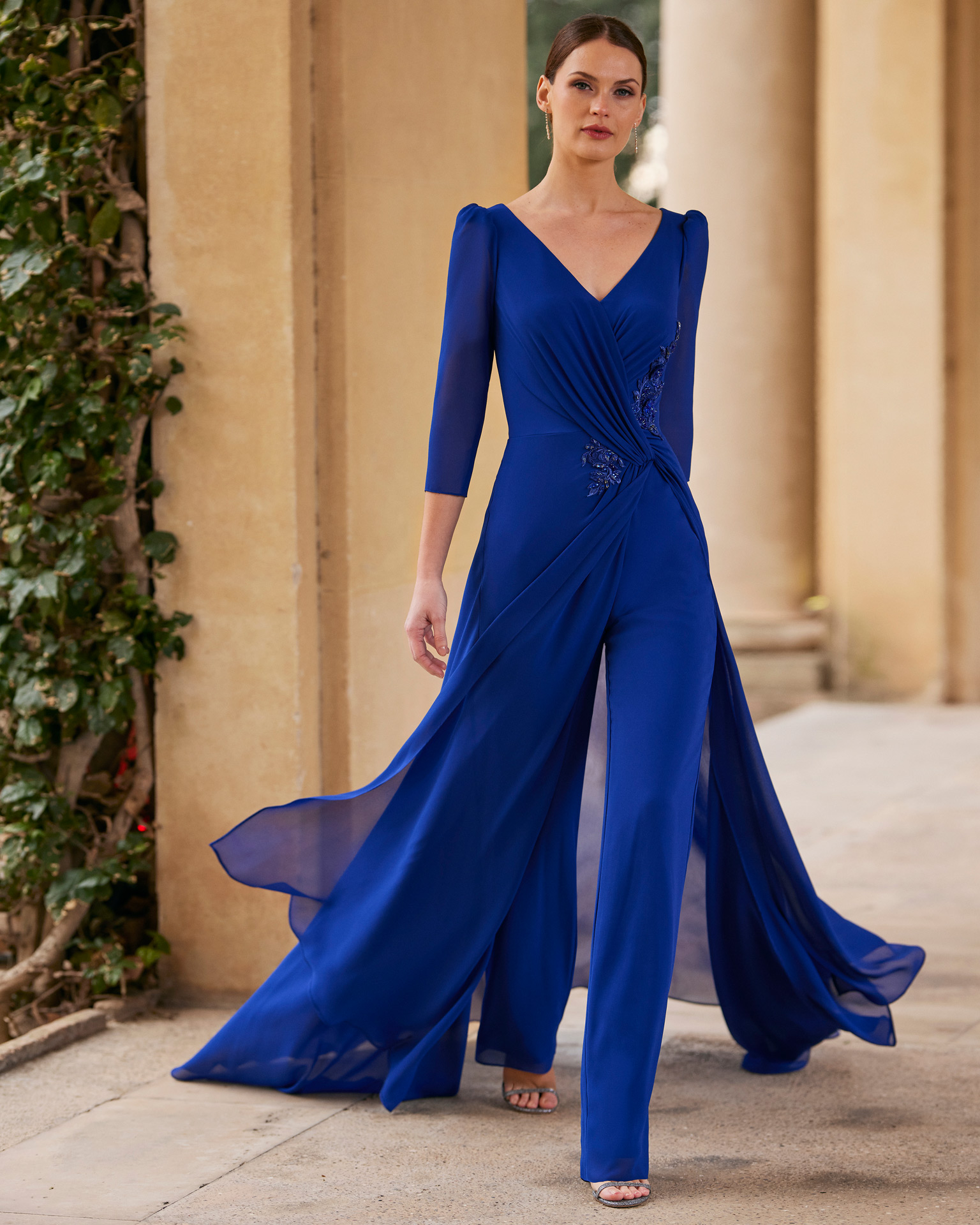Elegant evening pantsuit. Crafted in georgette with lace beadwork details. With V-neckline and three-quarter sleeves. Couture Club design. MARFIL_BARCELONA.