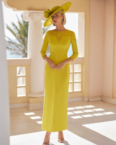 Vestido de fiesta midi. Confeccionado en crepé combinado con pedrería. Con espalda lágrima y manga francesa. Conjunto Couture Club. MARFIL_BARCELONA.